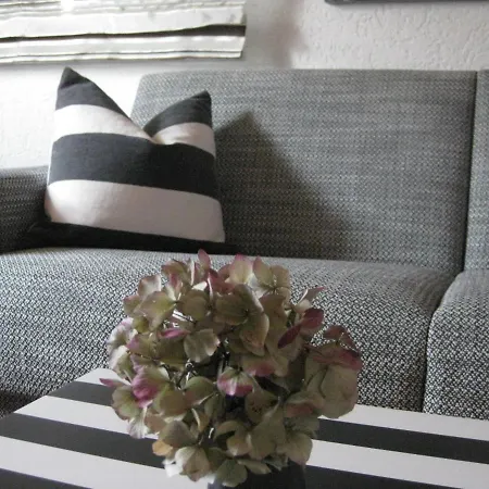 Schwarz-weiss * Rust