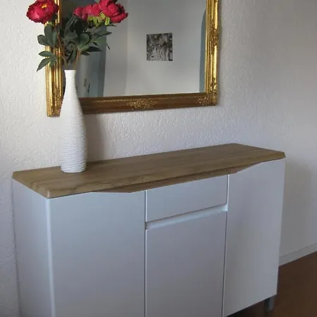 Apartman Schwarz-weiss Rust