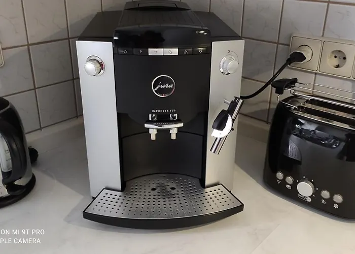 Schwarz-weiss アパート *