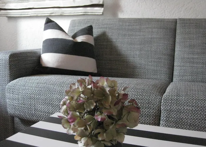 Schwarz-weiss * Rust