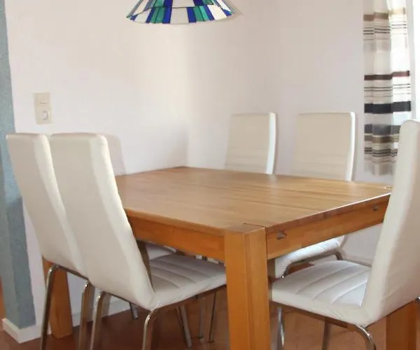 Lägenhet Schwarz-weiss Rust