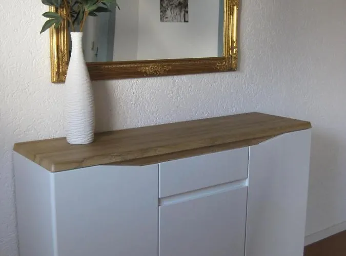 アパート Schwarz-weiss ルスト