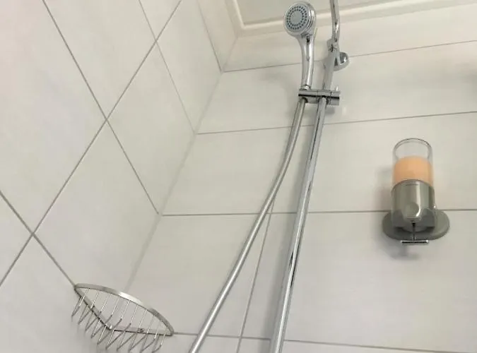 Schwarz-weiss Lägenhet *